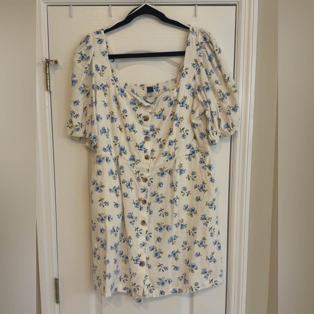 Old Navy floral dress